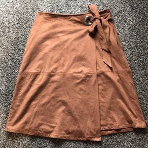 NWOT White House Black Market Faux Suede Skirt